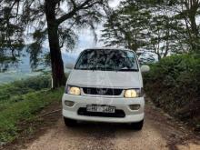 Toyota Regius 1997 Van