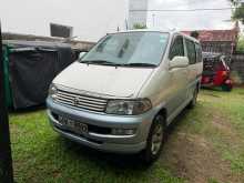 Toyota Regiuse 2001 Van