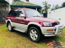 Toyota RAV4 1998 SUV