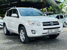 Toyota RAV4 2011 SUV