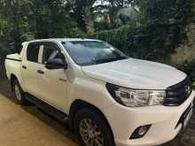 https://riyasewana.com/uploads/toyota-revo-14165950553.jpg