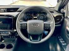 https://riyasewana.com/uploads/toyota-rocco-2152457174.jpg