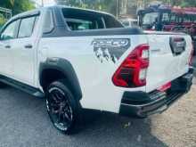 https://riyasewana.com/uploads/toyota-rocco-251448484153.jpg