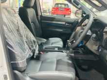 https://riyasewana.com/uploads/toyota-rocco-2800cc-2025-1721171512244.jpg