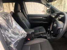 https://riyasewana.com/uploads/toyota-rocco-61024196015.jpg
