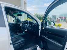 https://riyasewana.com/uploads/toyota-rocco-revo-2019-321182712243.jpg