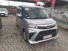 https://riyasewana.com/uploads/toyota-roomy-11183730692.jpg