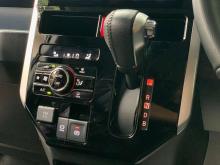 https://riyasewana.com/uploads/toyota-roomy-11950096806.jpg