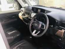 https://riyasewana.com/uploads/toyota-roomy-1816103922523.jpg