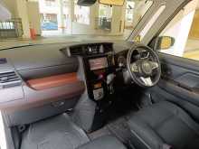 https://riyasewana.com/uploads/toyota-roomy-2017-1714011612893.jpg