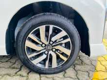 https://riyasewana.com/uploads/toyota-roomy-2023-2914045412414.jpg