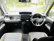 https://riyasewana.com/uploads/toyota-roomy-2120440124312.jpg