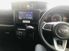 https://riyasewana.com/uploads/toyota-roomy-249072922423.jpg