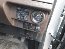 https://riyasewana.com/uploads/toyota-roomy-2521142617915.jpg
