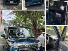 https://riyasewana.com/uploads/toyota-roomy-2710233023003.jpg