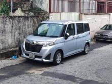 Toyota Roomy 2017 Car