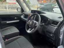 https://riyasewana.com/uploads/toyota-roomy-3084431565.jpg