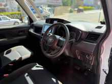 https://riyasewana.com/uploads/toyota-roomy-418592022623.jpg