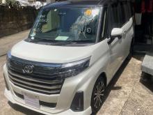 https://riyasewana.com/uploads/toyota-roomy-7922326362.jpg