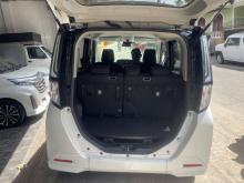 https://riyasewana.com/uploads/toyota-roomy-7922336765.jpg