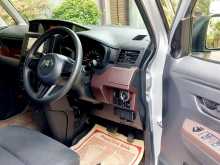 https://riyasewana.com/uploads/toyota-roomy-7941424832.jpg