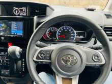 https://riyasewana.com/uploads/toyota-roomy-custom-11132037765.jpg