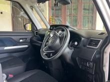 https://riyasewana.com/uploads/toyota-roomy-custom-1210074417805.jpg