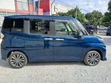 https://riyasewana.com/uploads/toyota-roomy-custom-141214064692.jpg