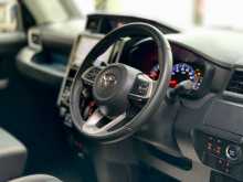https://riyasewana.com/uploads/toyota-roomy-custom-14946324653.jpg