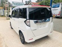 https://riyasewana.com/uploads/toyota-roomy-custom-1612180117636.jpg