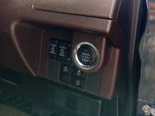 https://riyasewana.com/uploads/toyota-roomy-custom-2017-19402812933.jpg