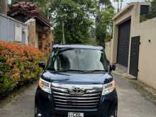 Toyota Roomy Custom G 2017 Car