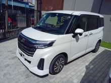 Toyota ROOMY CUSTOM G 2023 Car