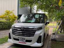 Toyota Roomy Custom G 2023 Car