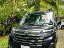 Toyota Roomy Custom G Black 2024 Car