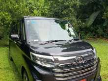 Toyota Roomy Custom G 4 Way 2023 Car