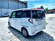 https://riyasewana.com/uploads/toyota-roomy-custom-2316170622552.jpg