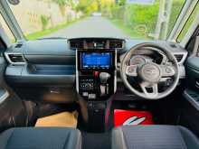 https://riyasewana.com/uploads/toyota-roomy-custom-2684518474.jpg