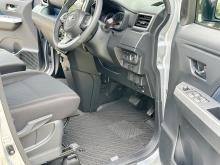 https://riyasewana.com/uploads/toyota-roomy-custom-2819352317294.jpg