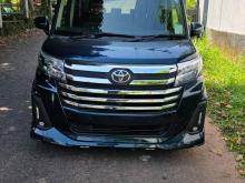 Toyota Roomy Custom G 2022 Car