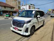 https://riyasewana.com/uploads/toyota-roomy-custom-61115204883.jpg