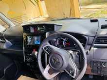 https://riyasewana.com/uploads/toyota-roomy-custom-7124343246.jpg