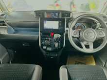 https://riyasewana.com/uploads/toyota-roomy-g-11110335854.jpg