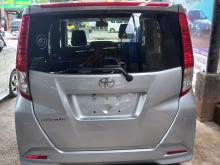 https://riyasewana.com/uploads/toyota-roomy-g-1715033517783.jpg