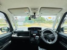 https://riyasewana.com/uploads/toyota-roomy-g-2012105417205.jpg