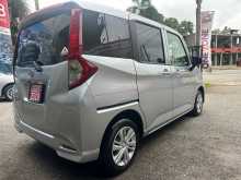 https://riyasewana.com/uploads/toyota-roomy-g-2023-77461312753.jpg