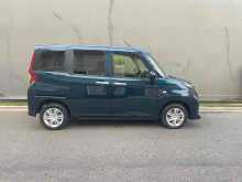 https://riyasewana.com/uploads/toyota-roomy-g-2112460122672.jpg