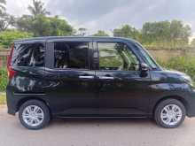 https://riyasewana.com/uploads/toyota-roomy-g-6954134353.jpg