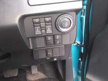 https://riyasewana.com/uploads/toyota-roomy-gs-4141411865.jpg