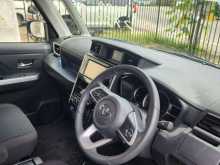 https://riyasewana.com/uploads/toyota-roomy-gt-151348244562.jpg